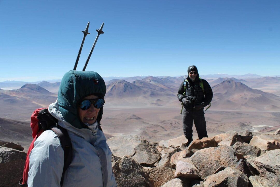 Ascenso al Volcán Lascar (Activo): Tour completo 6 Vulcano Expediciones visita en pareja a volcán lascar